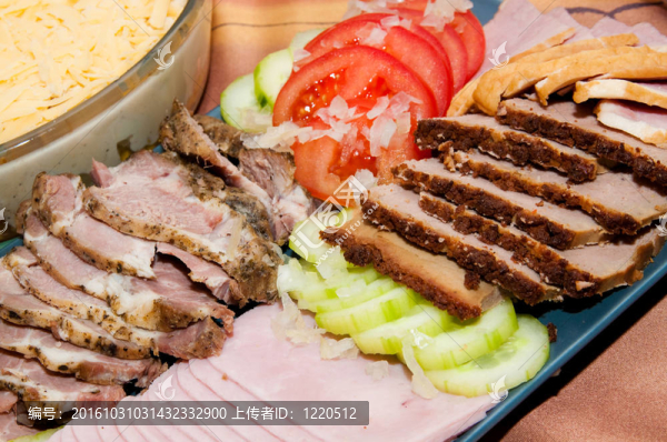 冷肉配番茄