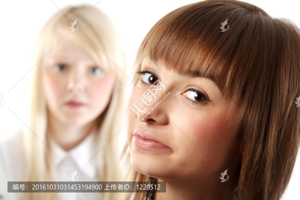兩女孩肖像