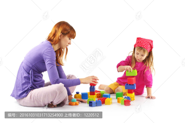 扮演母親和女兒