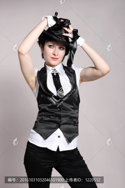 戴黑帽子的新娘