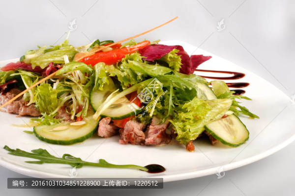 蔬菜豬肉板。文件包括裁剪路徑