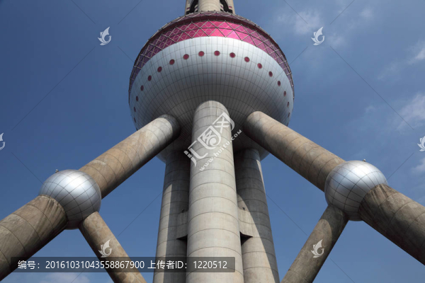 上海東方明珠塔；中國