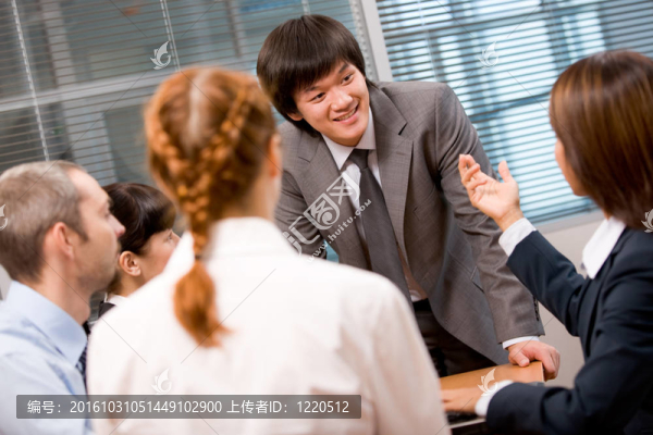 討論