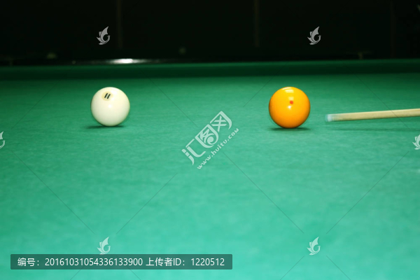 兩臺(tái)球