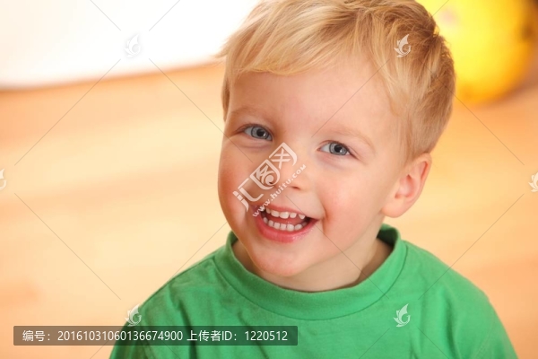 快樂的男孩