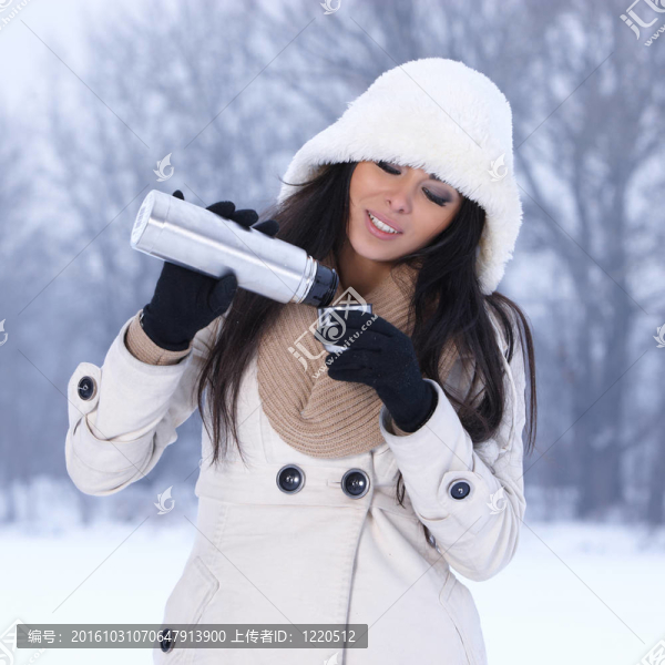 戶外雪上的美麗