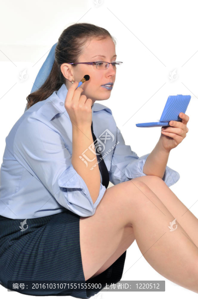 女孩化妝