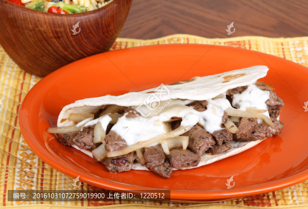 醬牛肉皮塔餅