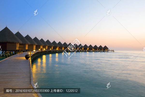 海洋中的島嶼；馬爾代夫