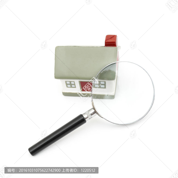 放大鏡檢查模型的家