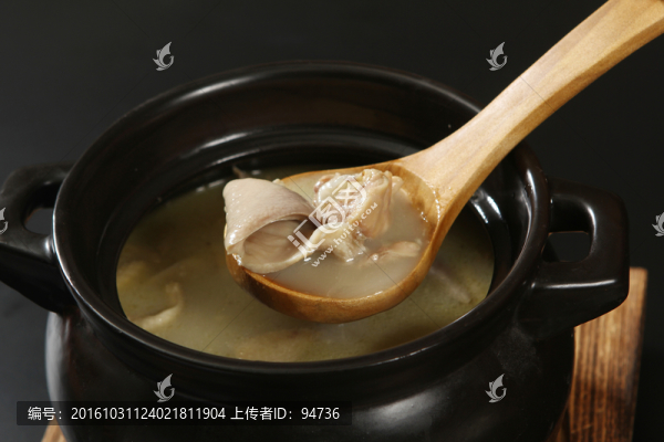 燉雞湯