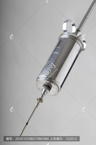 金屬注射器