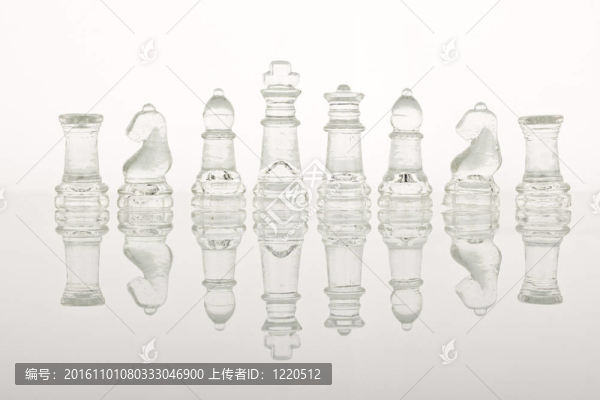 玻璃象棋在玻璃臺(tái)面