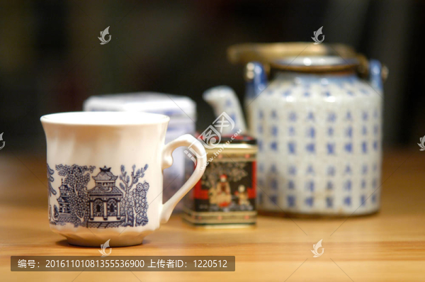中國茶壺和茶杯