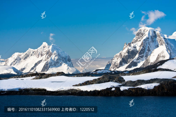 美麗的雪山