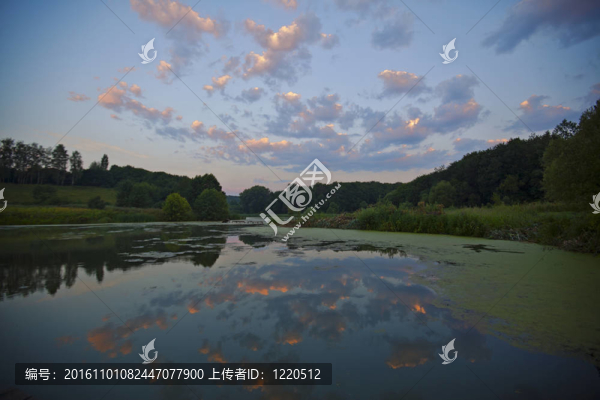黎明的水