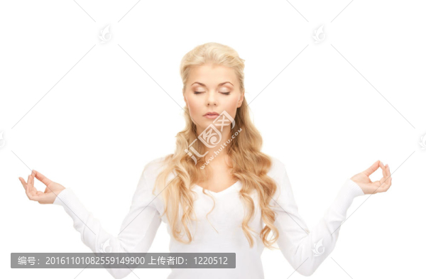 女人在冥想