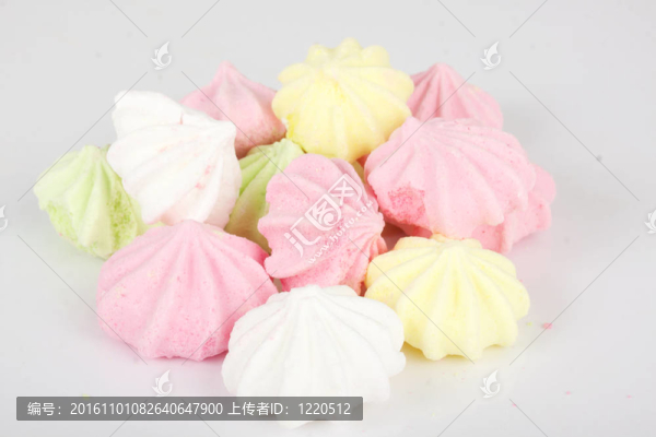 孤立的棉花糖蛋糕