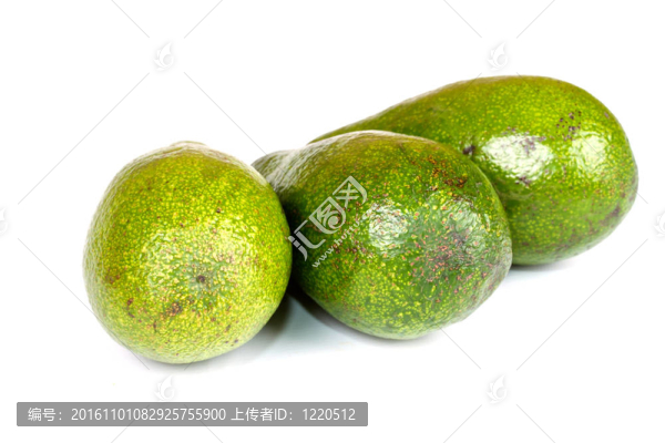 熟綠色牛油果。分離