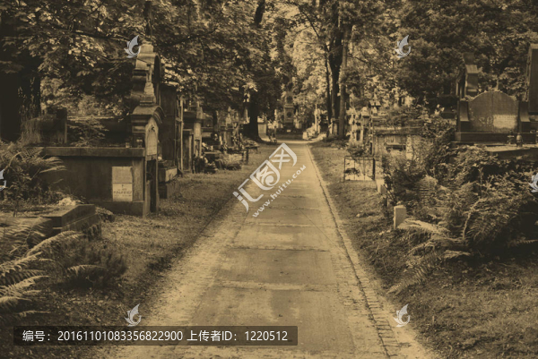 舊的墓碑