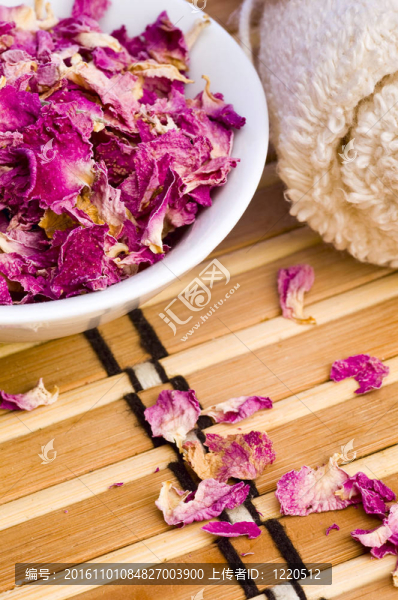 薔薇花瓣