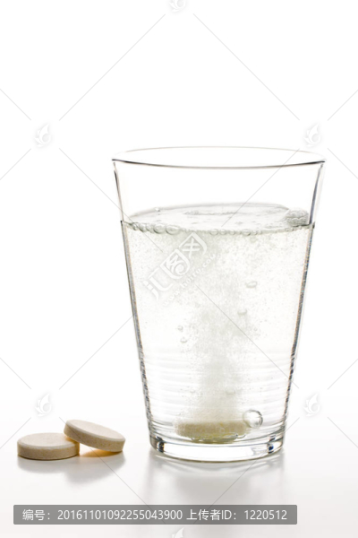 泡騰片和玻璃水