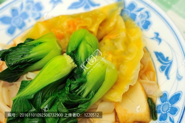 多葉蔬菜蒸餃子