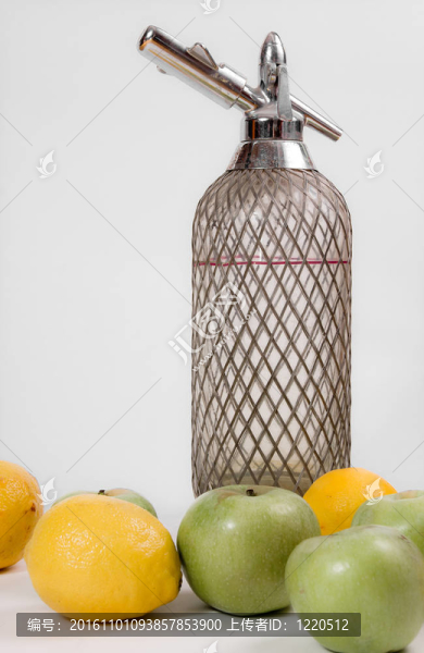 水果舊復(fù)古彎管