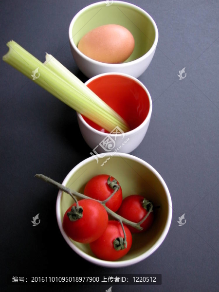 西紅柿；芹菜和雞蛋