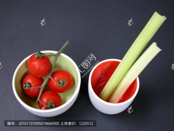 西紅柿和芹菜