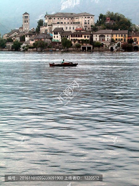 圣朱利奧島；Orta,lake