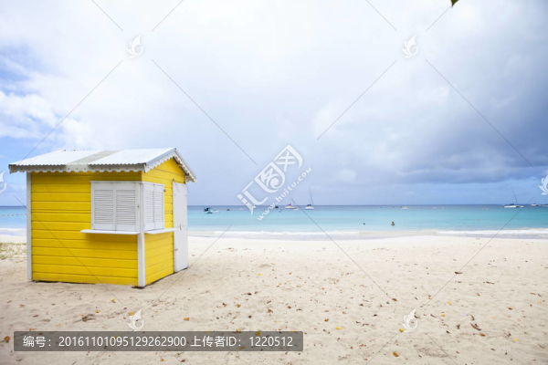 海灘小屋；