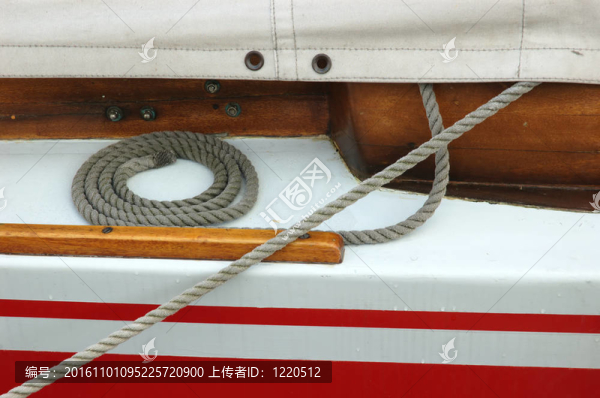 帆船的細(xì)節(jié)-板
