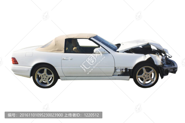白色敞篷車的殘骸