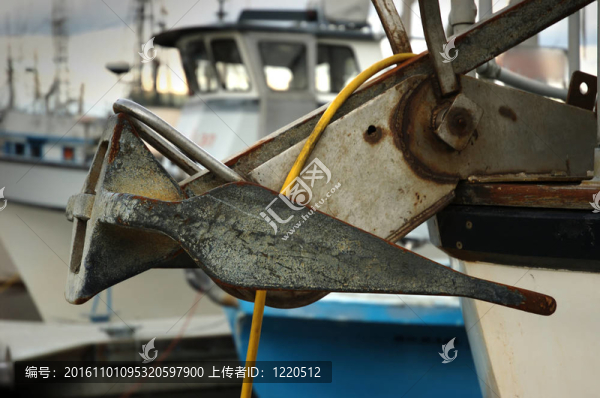 在系泊船的僥幸式錨