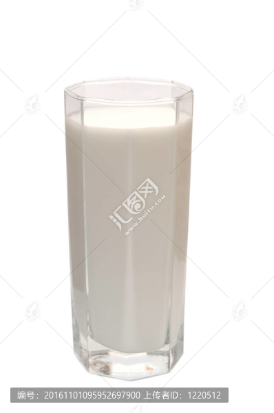 杯子里的牛奶
