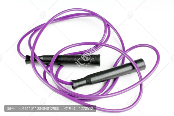 破舊的跳繩-匯圖網(wǎng) www.fosd68.com 破舊的跳繩