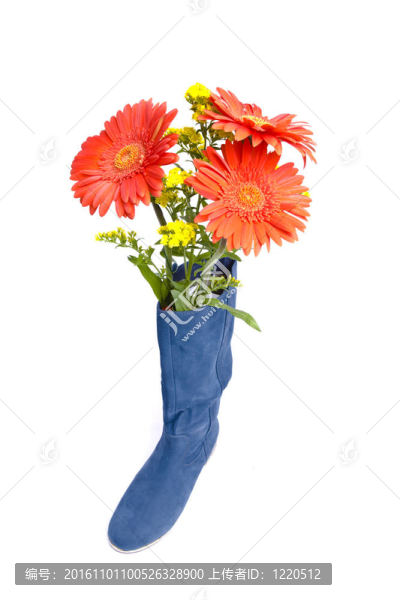 深藍色的靴子和花