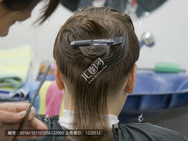 男孩的發(fā)型