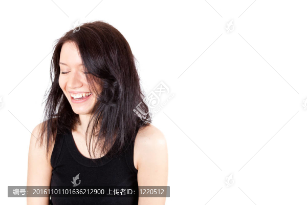 黑發(fā)的年輕女子