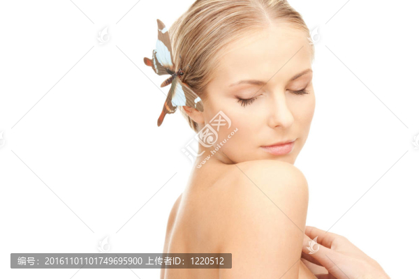 美麗的女人與蝴蝶在頭發(fā)