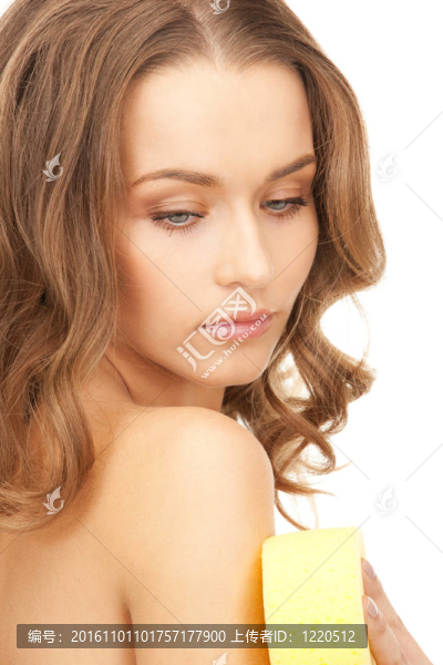 美麗女人用海綿