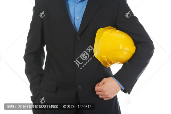 建筑頭盔的人