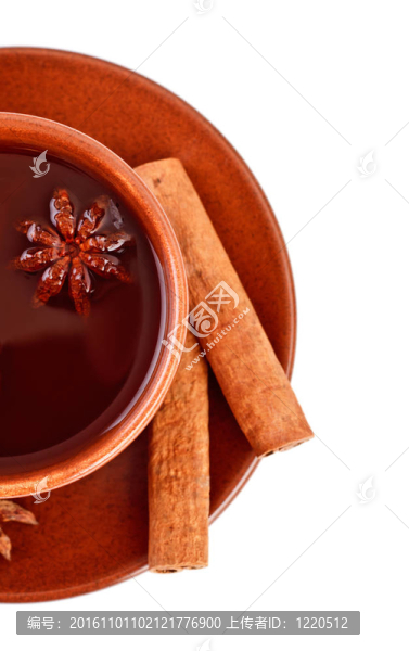 茶與肉桂和八角