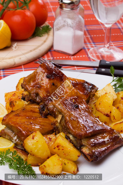 烤排骨烤土豆-匯圖網(wǎng) www.fosd68.com 烤排骨烤土豆