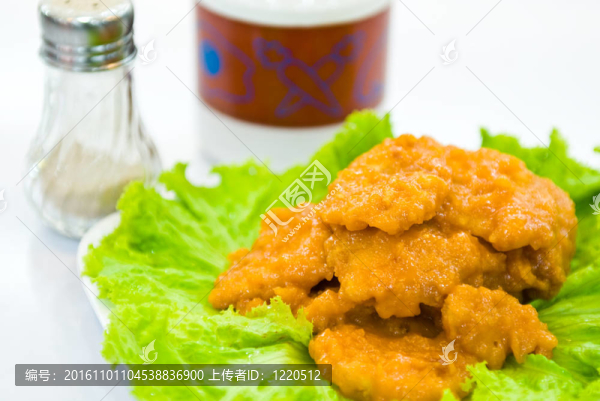 蔬菜片炒魚(yú)