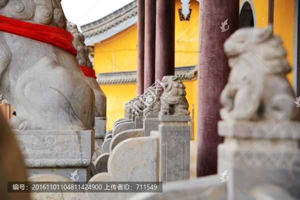 寺廟石獅子