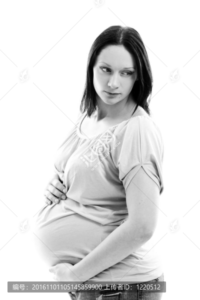 年輕美麗的孕婦