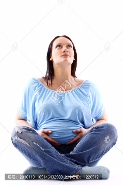 年輕美麗的孕婦
