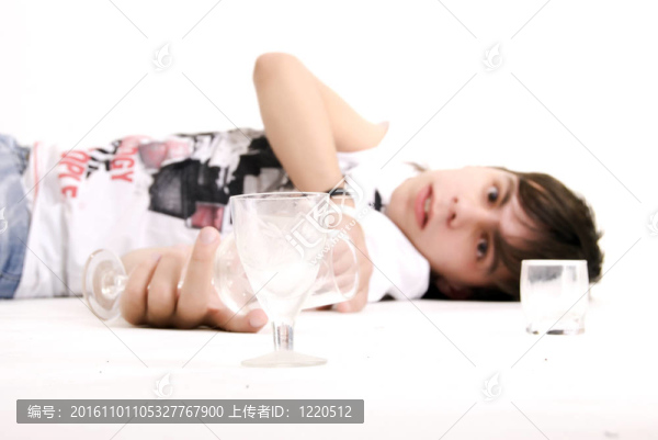 男人用酒精